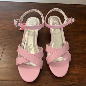 NWT Pink Strappy Sandals w Rhinestone buckle by Nina-Size 4